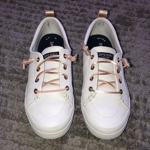 White Sperry Crest Vibe Sneakers size 7M